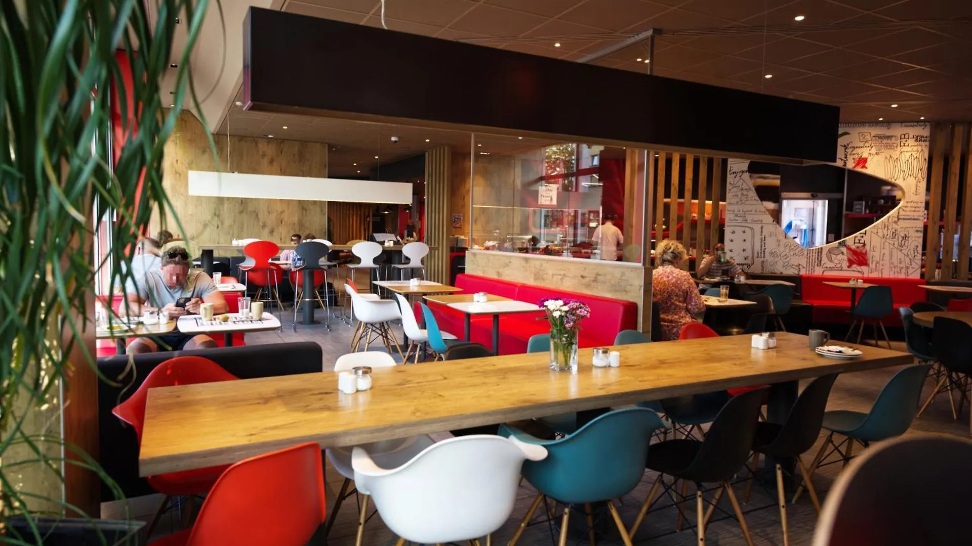 Ibis Koeln Centrum 3*, Köln
