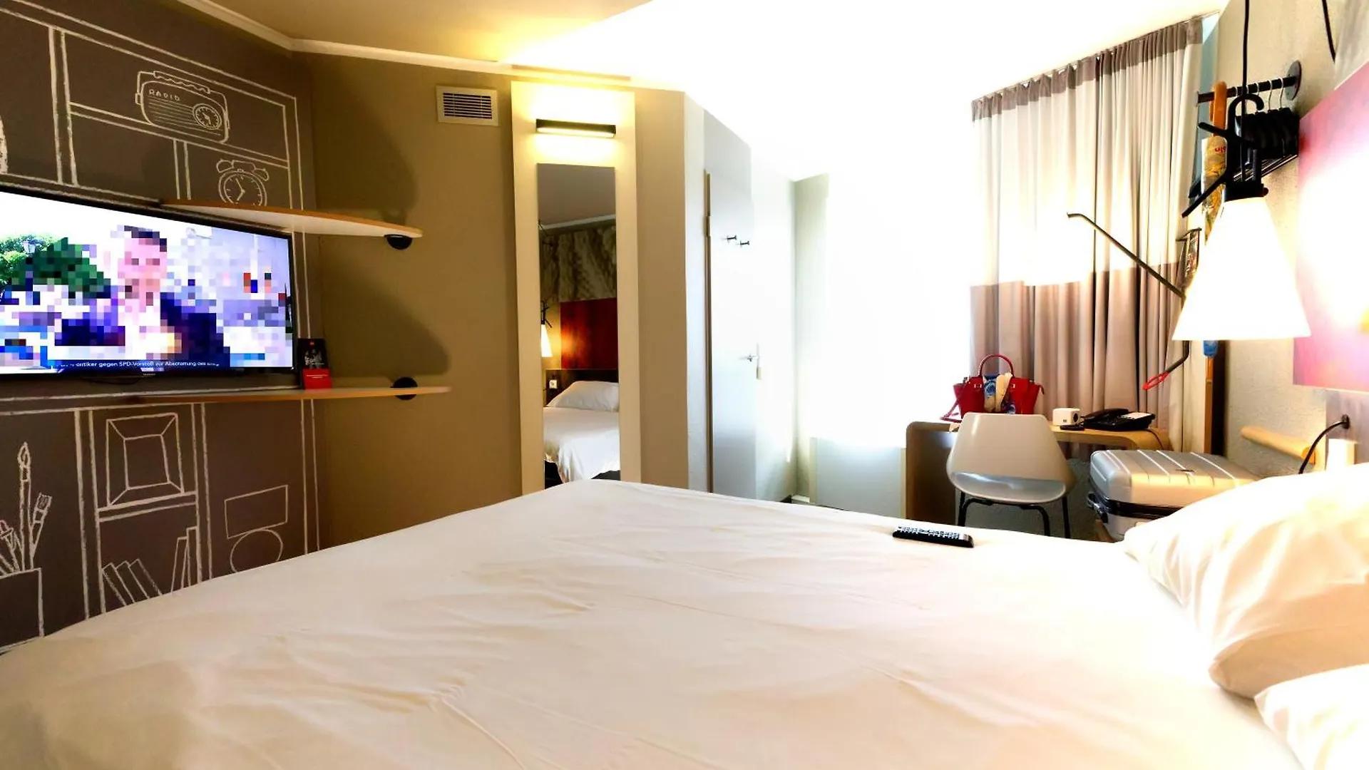 Ibis Koeln Centrum 2*, Cologne