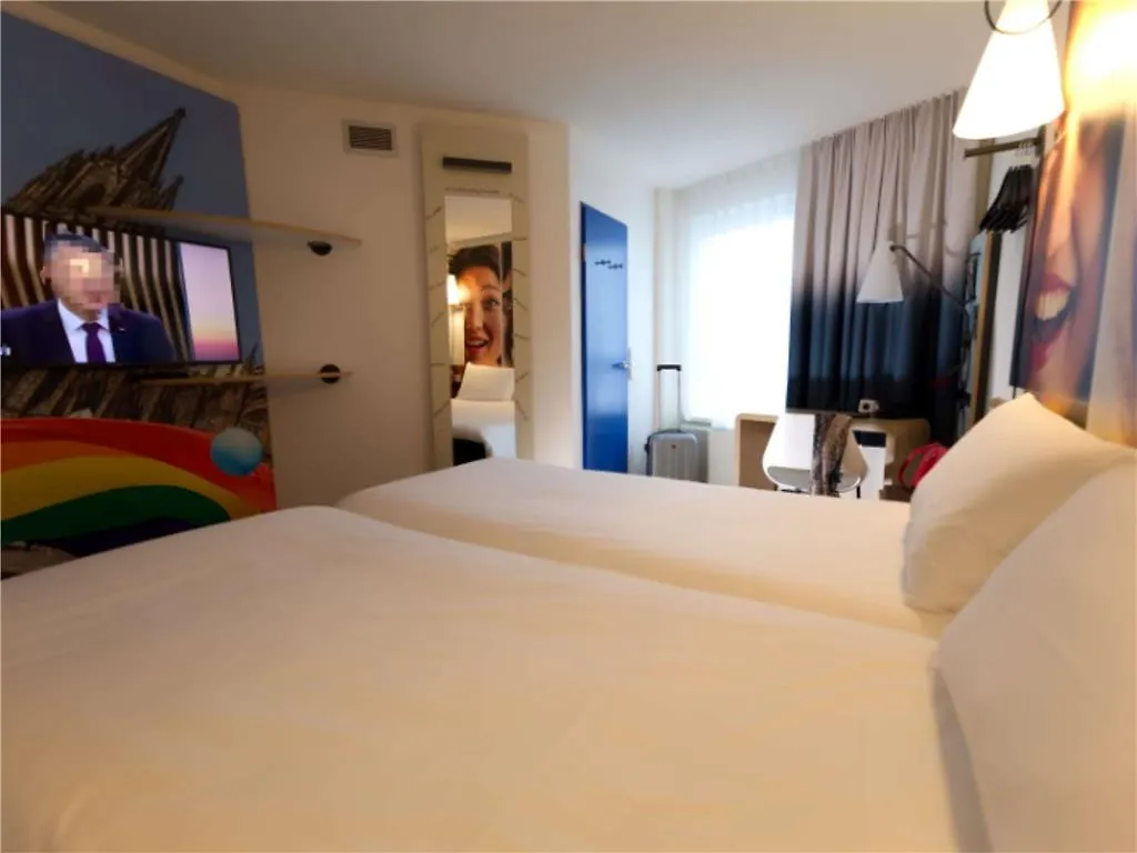 Ibis Koeln Centrum 3*, Cologne